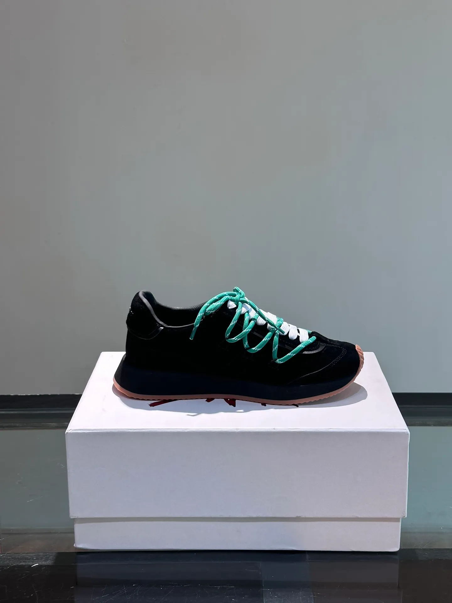 Men's shoes 💰p460 "DG" new men's casual sports shoes! The contrasting color design is eye-catching, fashionable and versatile, and can add luster to various looks. The exquisite design with unique dynamic vitality and modern atmosphere shows modern elegance. Size: 38-44 (45 customized)
